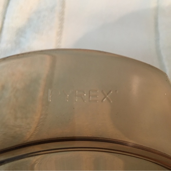 Vintage Pyrex Made England casserole lids 2- amber clear- - Picture 6 of 12